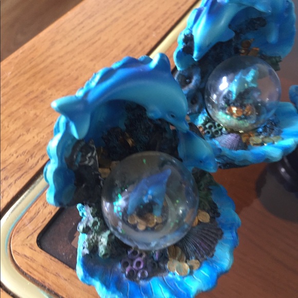 Dolphin decor. - Picture 2 of 5